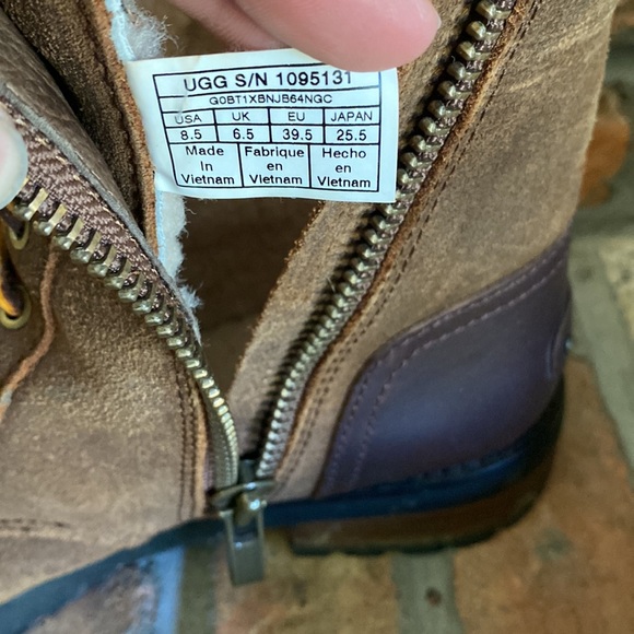 UGG lined hiking boots - Picture 6 of 6